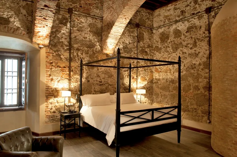SUITE STANDARD Room, Palacio Carvajal Giron, Madrid