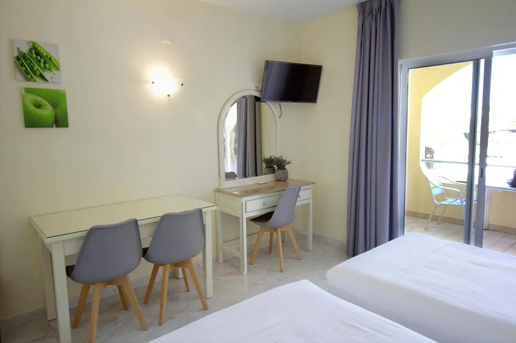 STUDIO POOL VIEW Room, WOT Algarve Soul, Algarve