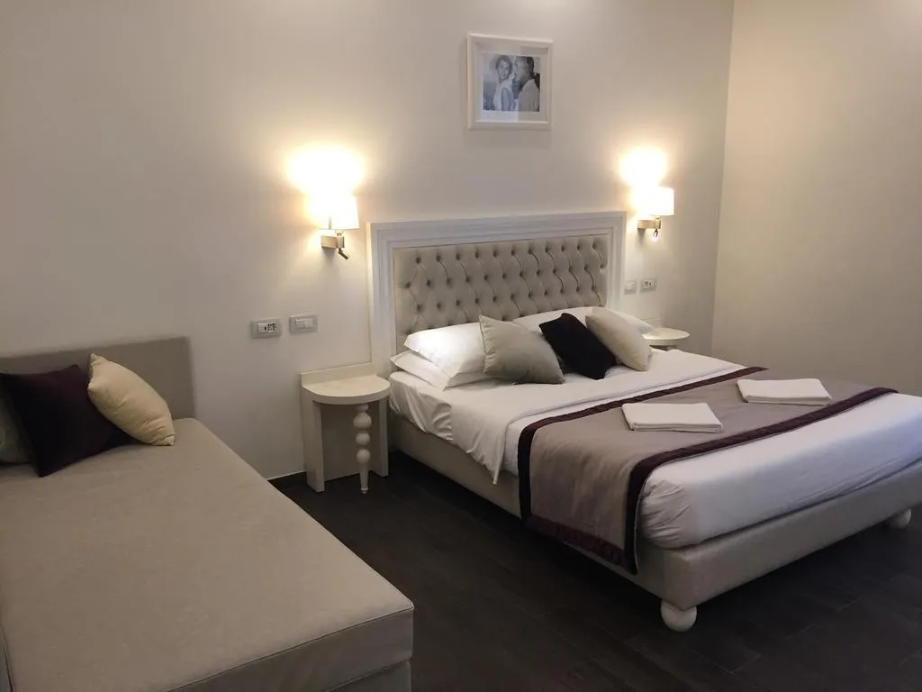TRIPLE STANDARD Room, Relais Monti, Rome