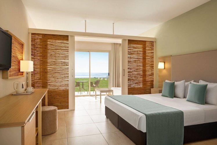 Thalassaki Hotel, Cyprus