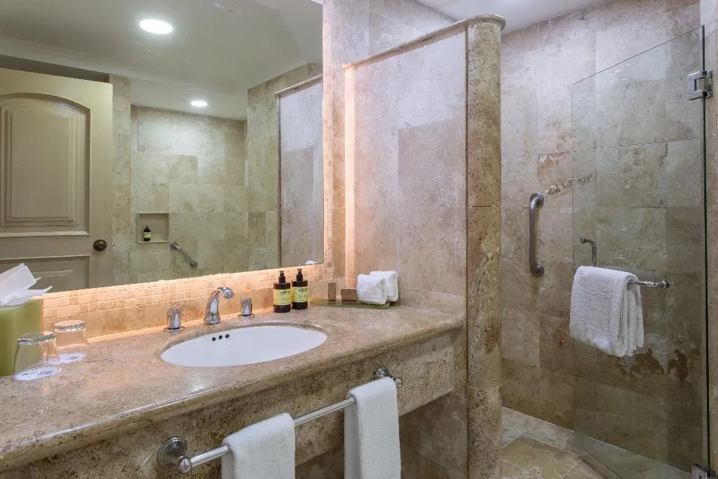 DOUBLE SUPERIOR Room, Sandos Cancun All Inclusive - Adults Only, Cancun Area