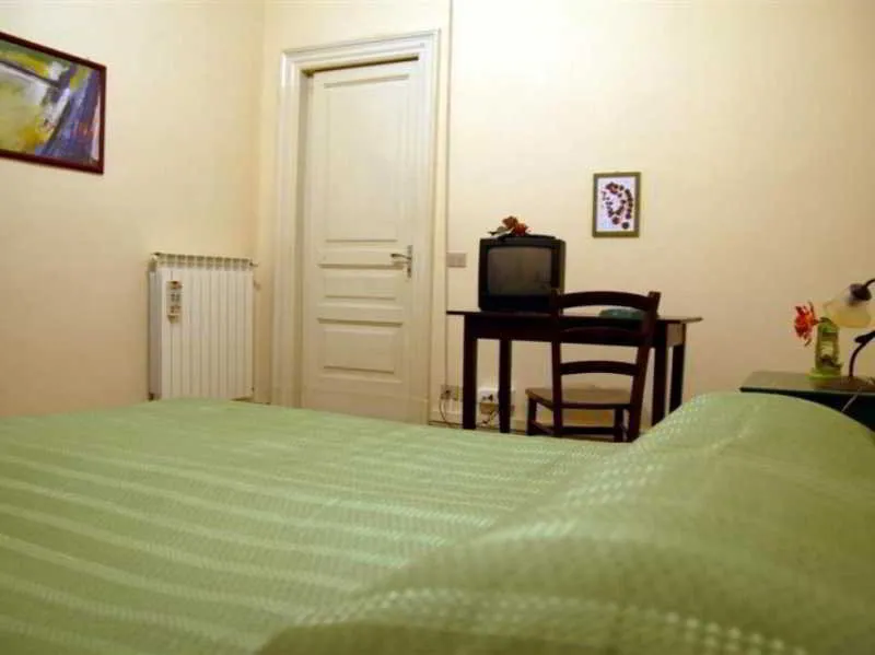General view, Aloirooms, Catania