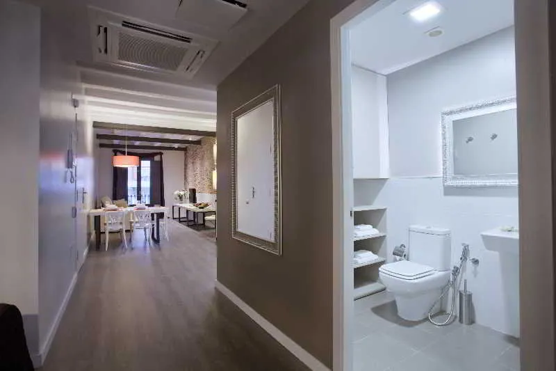 Room, Ssa Sagrada Familia Apartments, Barcelona