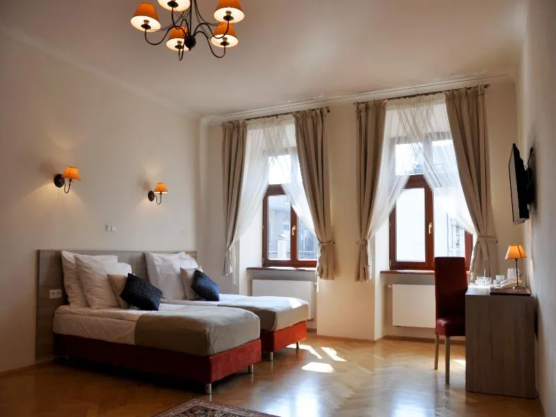 Double or Twin STANDARD Room, Hotel Santi, Krakow