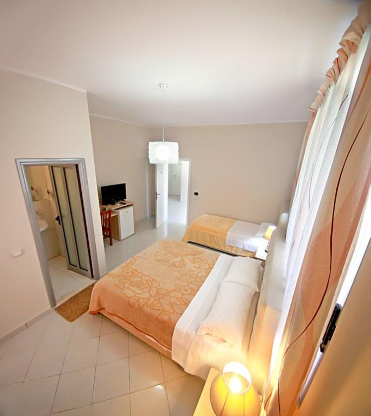 Image, Hotel Nika, Kavaje