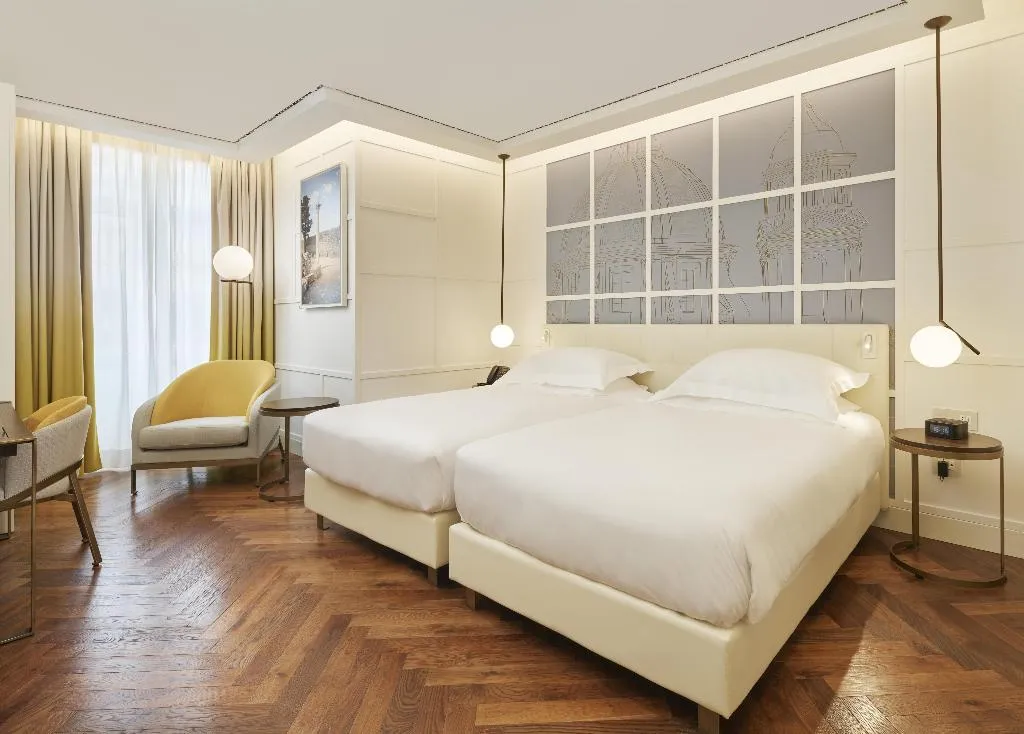 TWIN SUPERIOR Room, de Bonart Naples-Curio Collection by Hilton, Naples