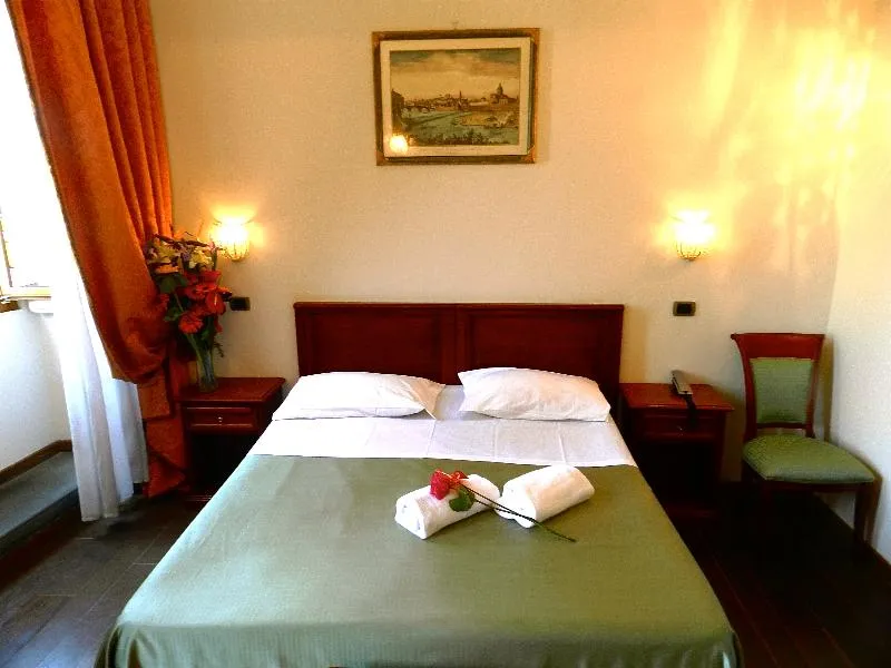 DOUBLE CLASSIC Room, Domus Florentiae Hotel, Florence