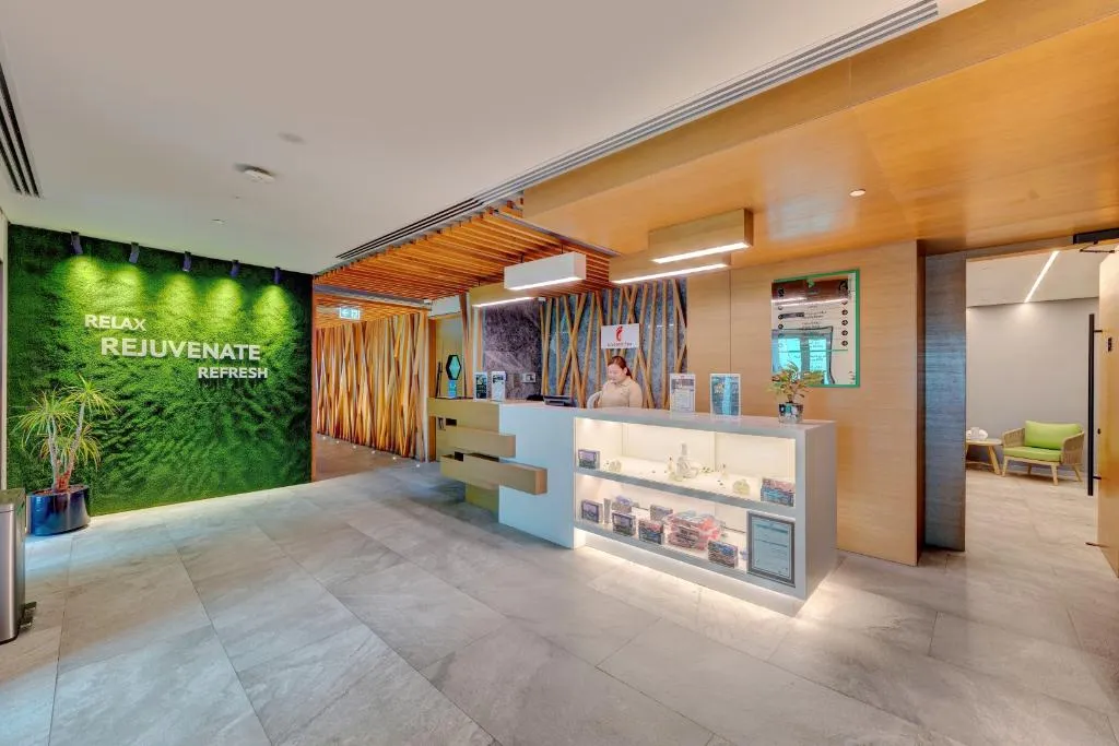 Sports and Entertainment, Al Khoory Courtyard Hotel, Dubai