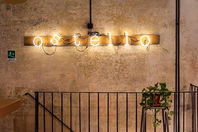 Lobby, Un Posto A Milano, Milan