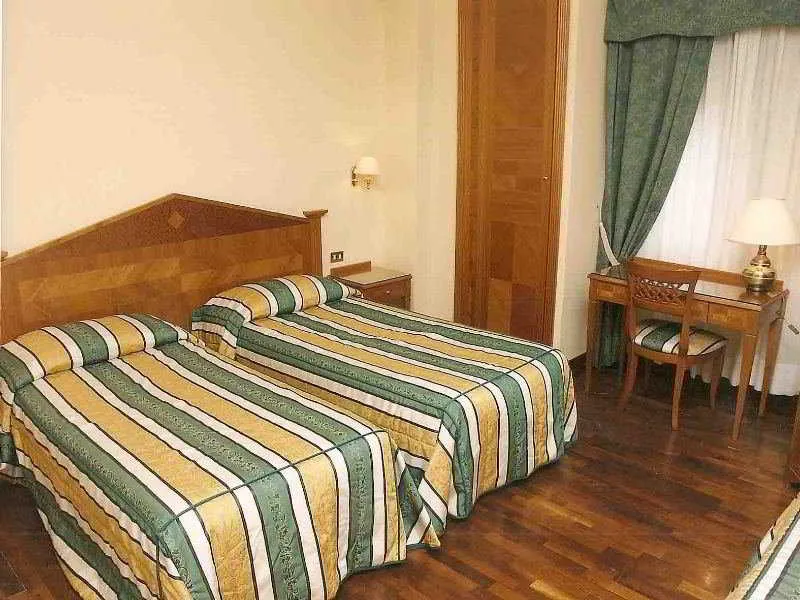 Room, City Caserta, Naples