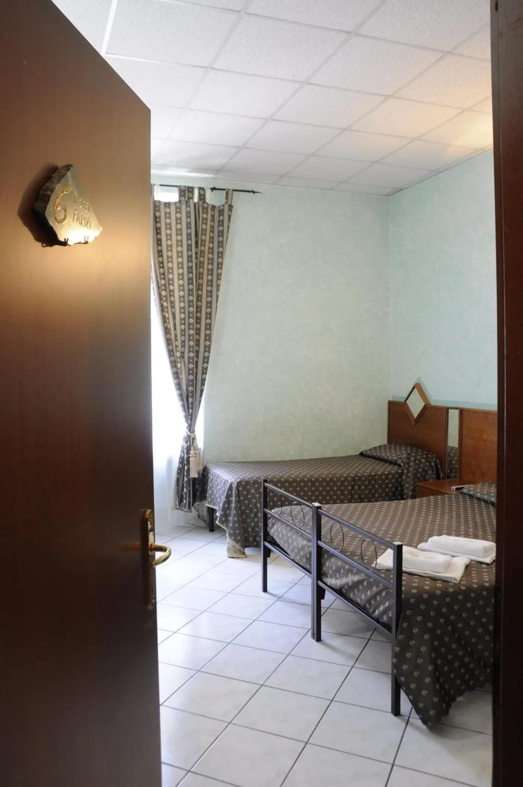 TRIPLE STANDARD Room, Hotel Farini, Rome