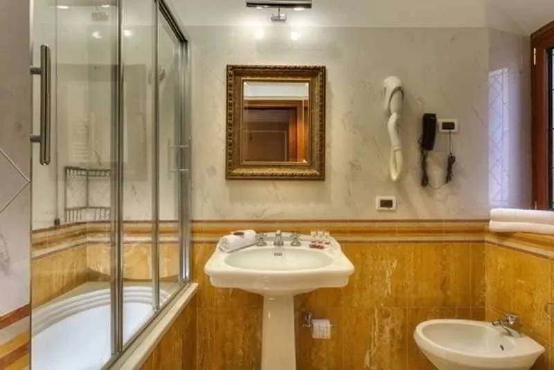Room, Comfort Hotel Bolivar, Rome
