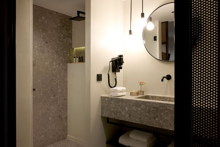 Innathens Hotel, Athens