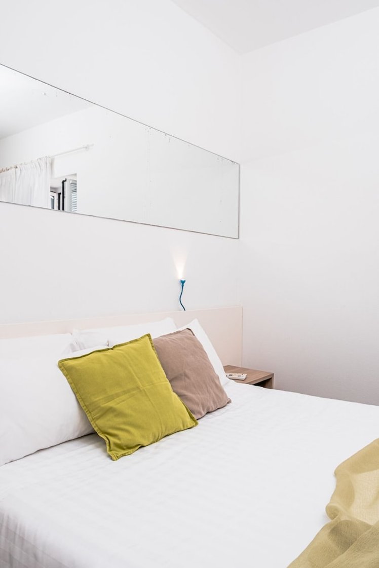 A Tonnara Charme B&B, Palermo