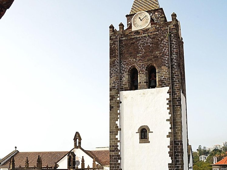 Pensão Astoria, Madeira