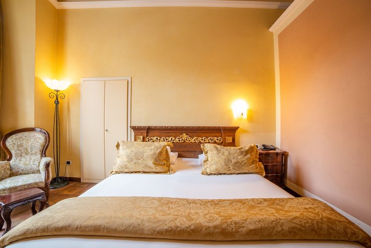B&B Galileo 2000, Florence