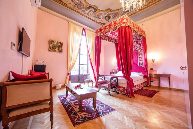 B&B Galileo 2000, Florence