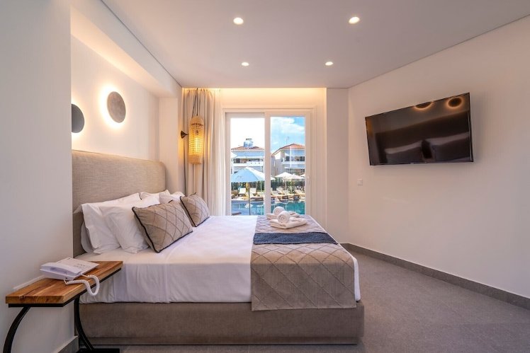 Mirablue Luxury Residences, Halkidiki