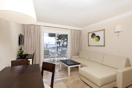 Niki Hotel, Samos
