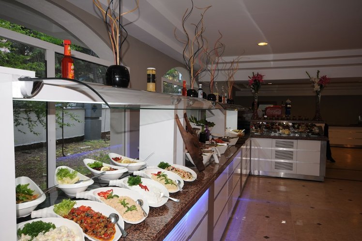 Caprice Beach Hotel instead of Luna Beach Deluxe Hotel, Dalaman