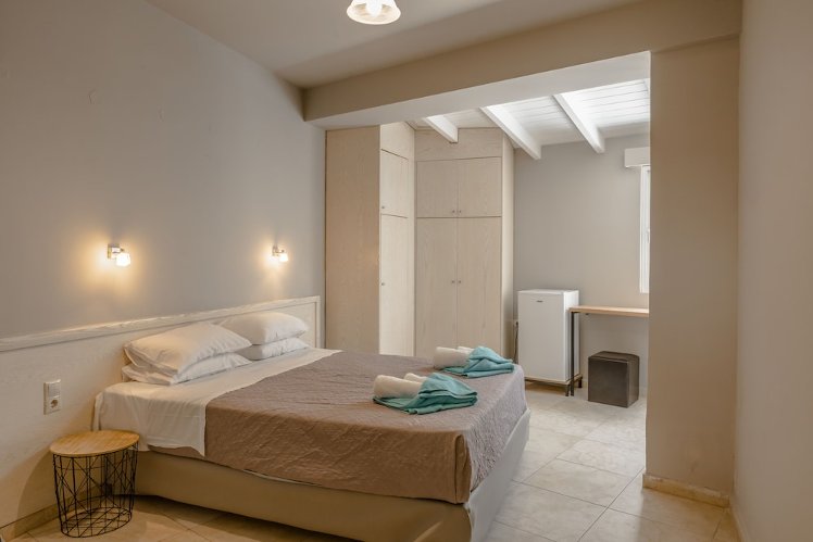 Areti, Crete