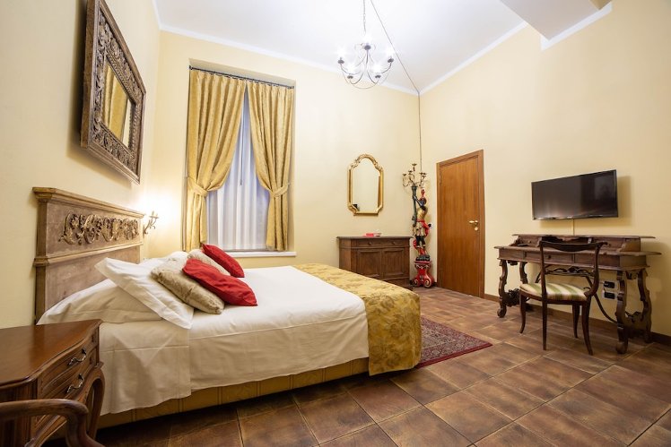 B&B Galileo 2000, Florence