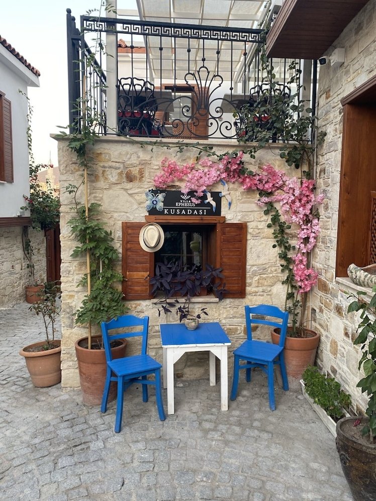 Villa Ephesus, Izmir