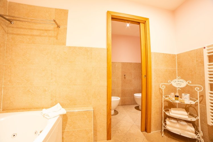 B&B Galileo 2000, Florence