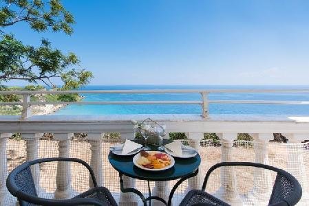 Riviera Hotel, Athens
