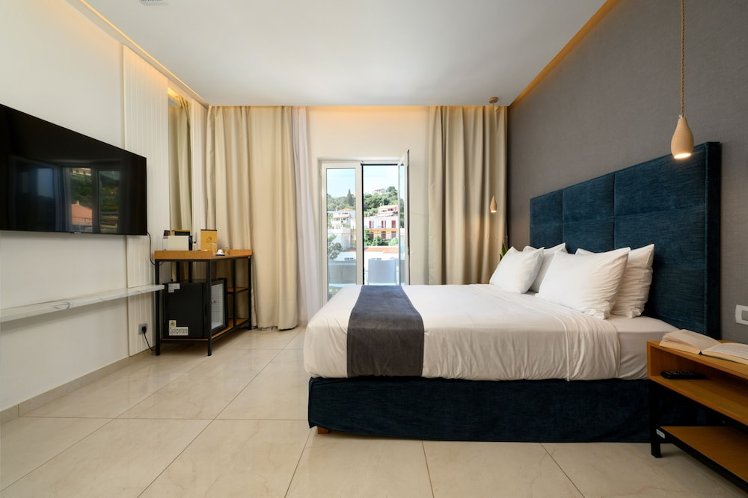 Ray Hotel, Corfu
