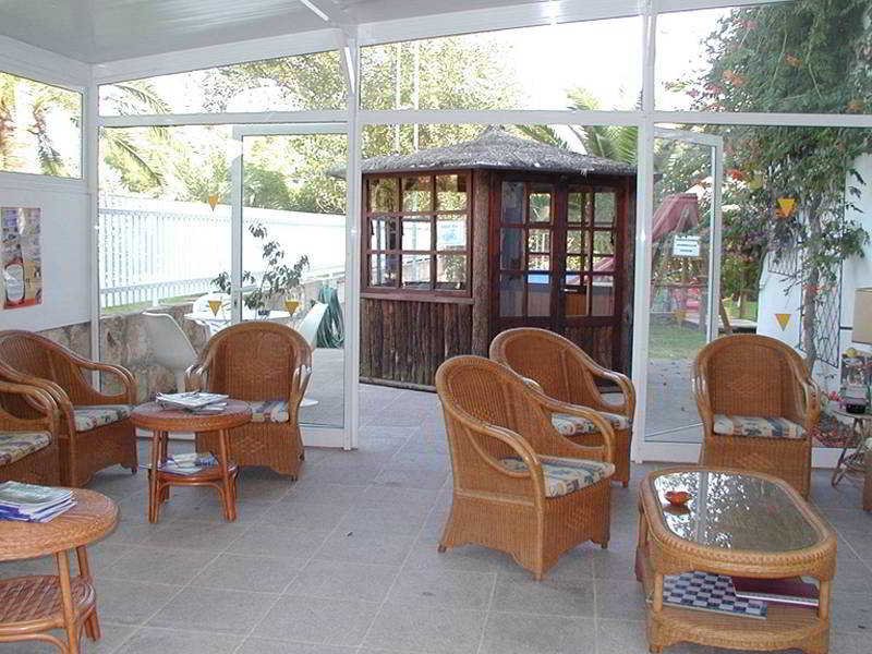 Exterior, Leo Apts., Majorca