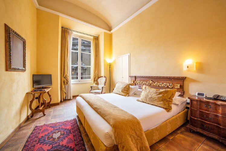 B&B Galileo 2000, Florence