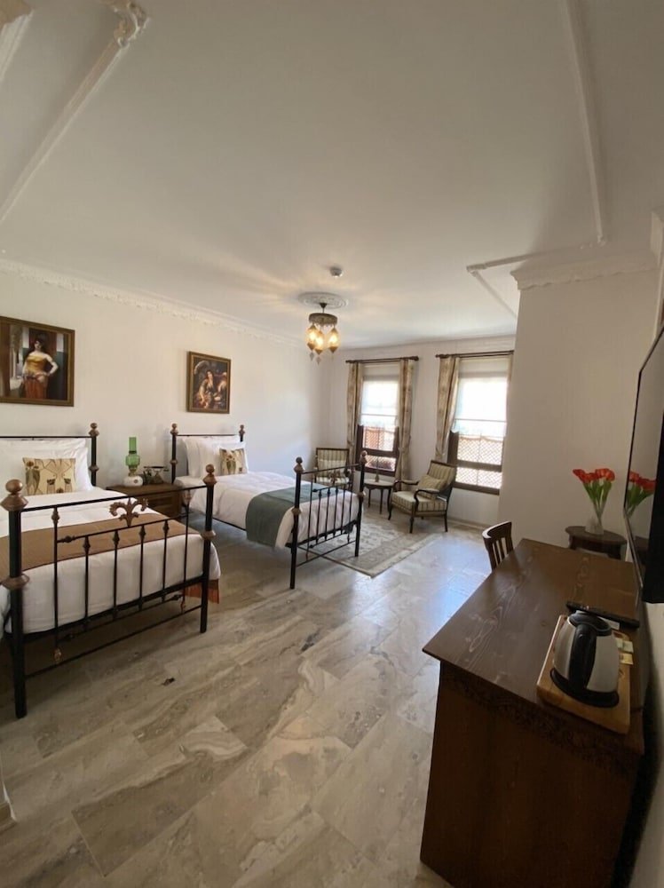 Villa Ephesus, Izmir