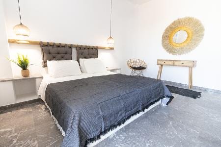Olga Studios, Crete