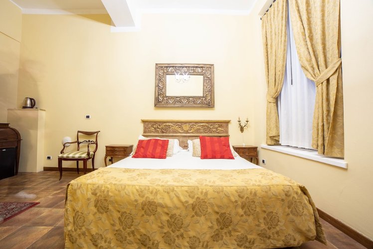 B&B Galileo 2000, Florence