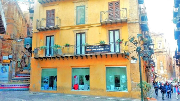 Bed and Breakfast Le Vie D'arte, Catania