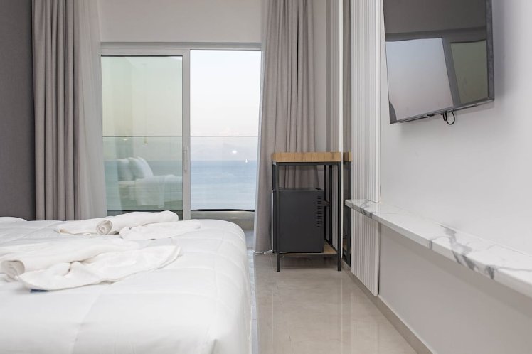 Ray Hotel, Corfu