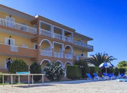 Derekas Apartments, Zante