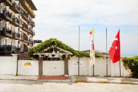 Lion, Izmir