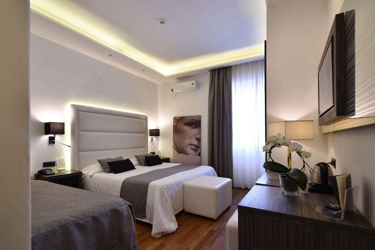 Hotel Palma, Naples