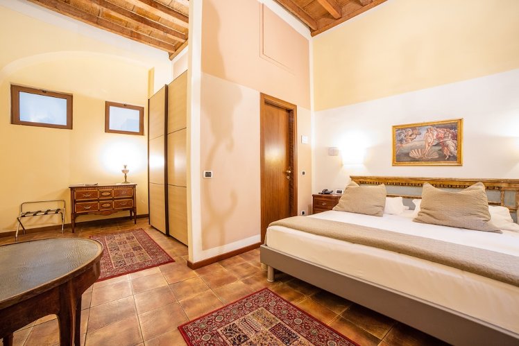 B&B Galileo 2000, Florence