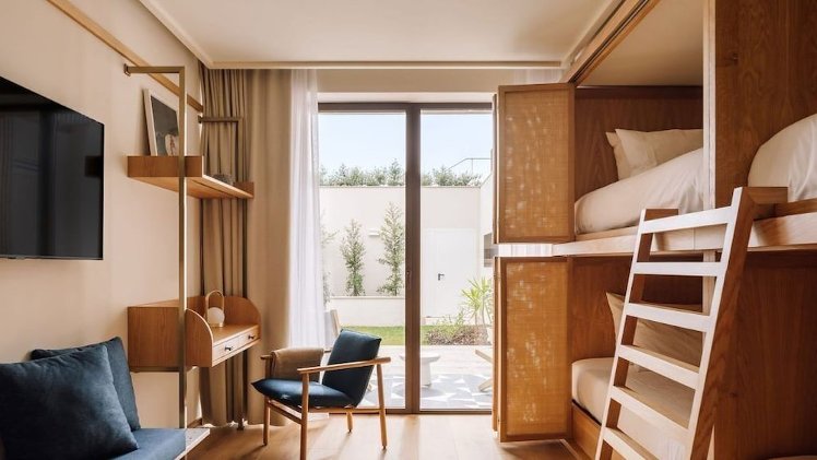Aethos Ericeira, Lisbon