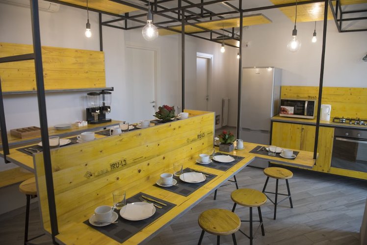L'Officina di Apollo, Palermo