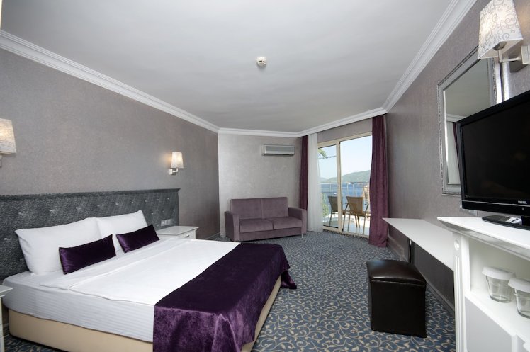 Caprice Beach Hotel instead of Luna Beach Deluxe Hotel, Dalaman
