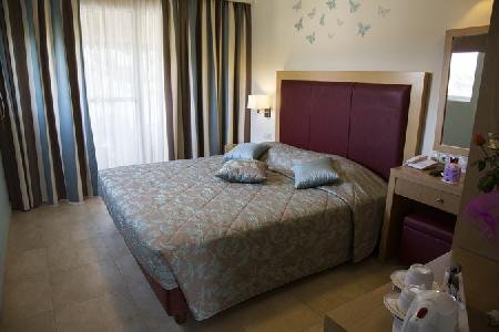 Tolon Holidays, Athens