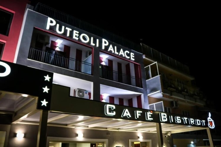 Puteoli Palace Hotel, Naples
