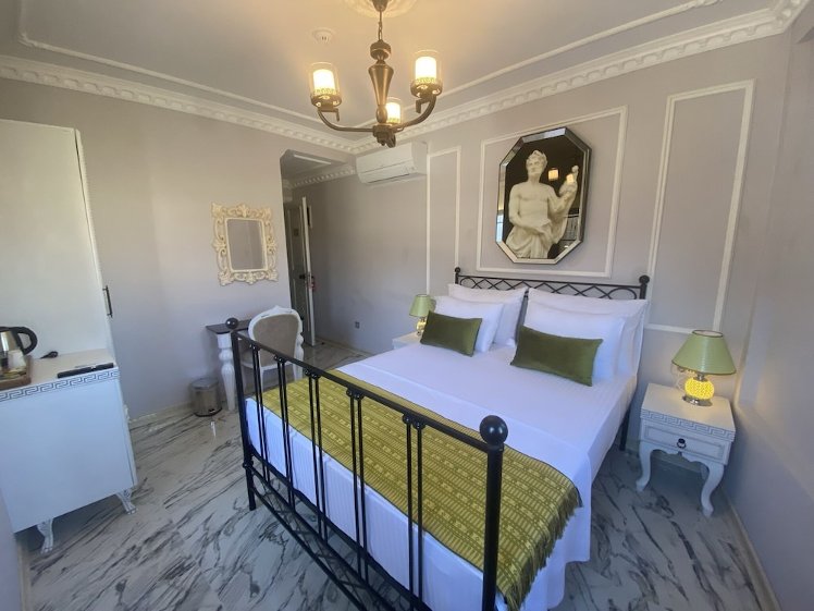 Villa Ephesus, Izmir