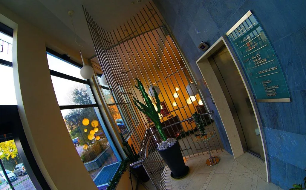 Lobby, Sporting Cologno, Milan