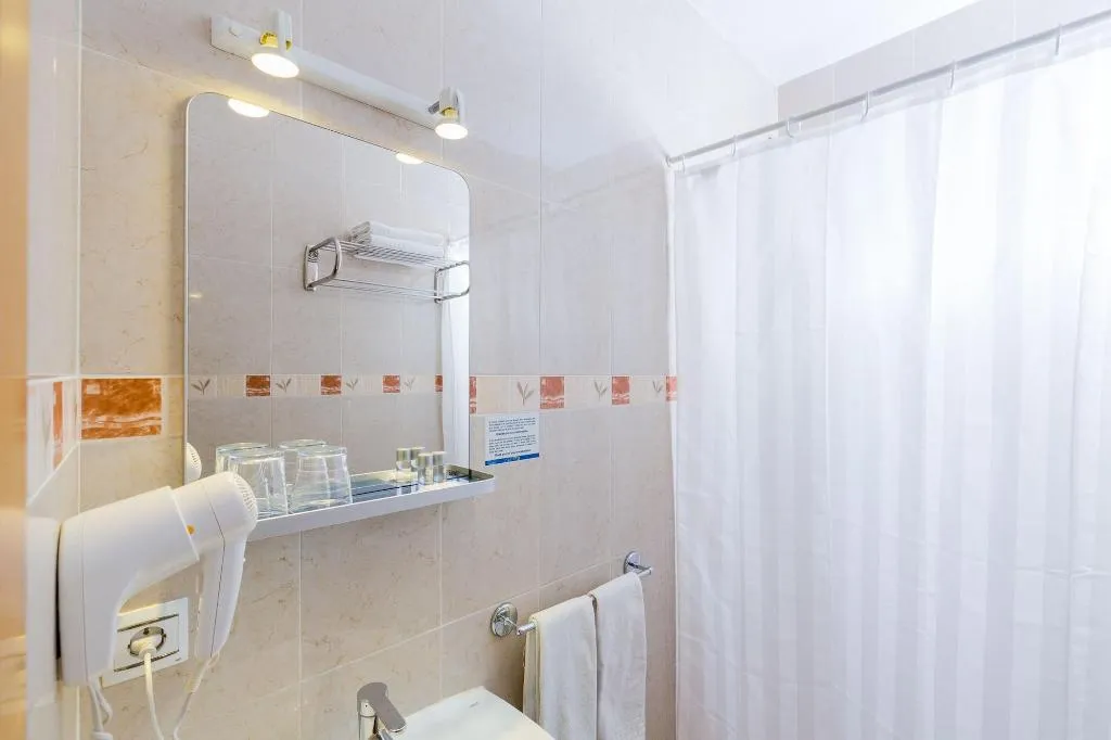 Room, Guadalupe Cozy Inns, Costa Del Sol