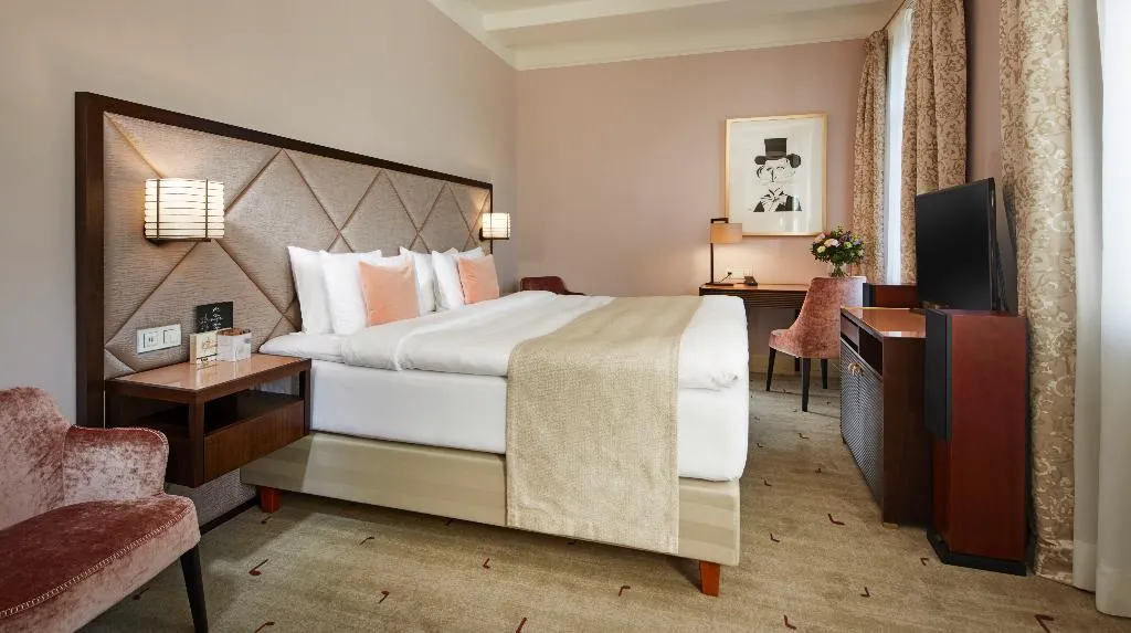 DOUBLE DELUXE Room, Aria Hotel Prague, Prague